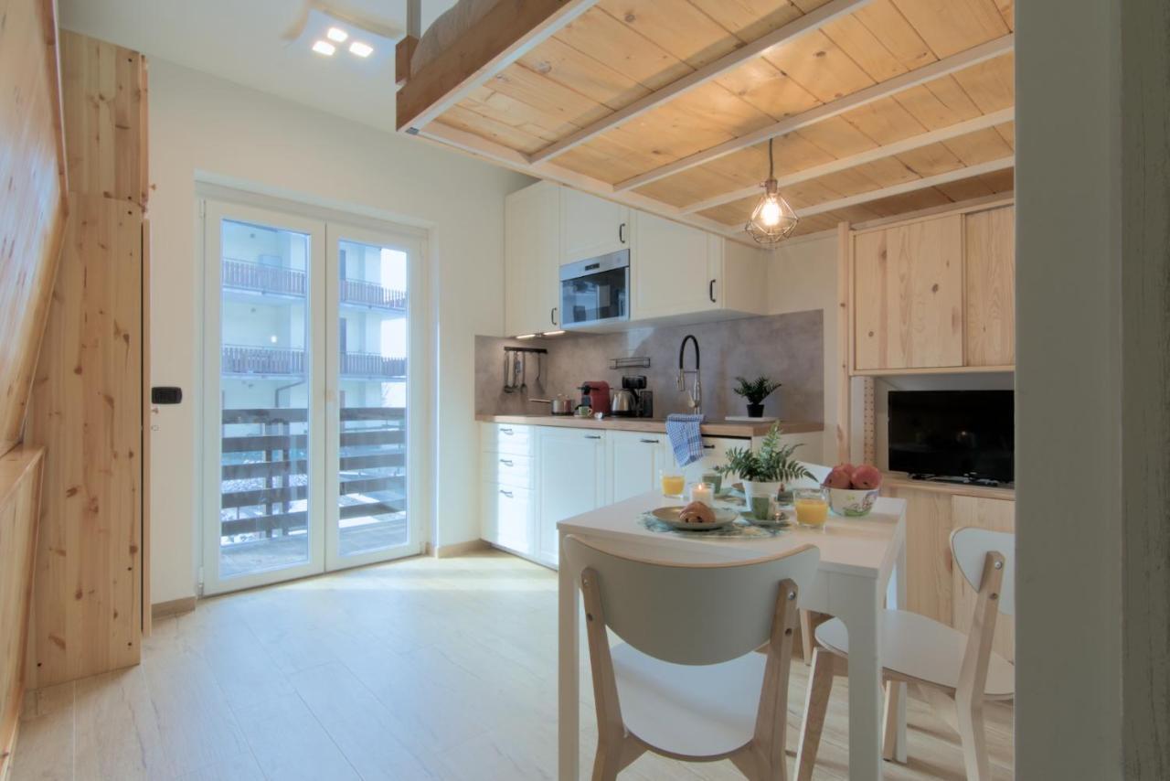 Casa Pino- Loft Con Giardino Magnolta Lägenhet Aprica Exteriör bild