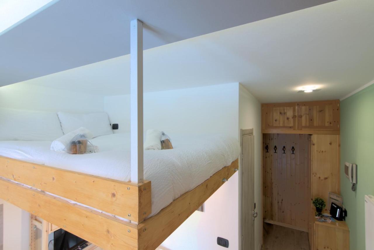 Casa Pino- Loft Con Giardino Magnolta Lägenhet Aprica Exteriör bild