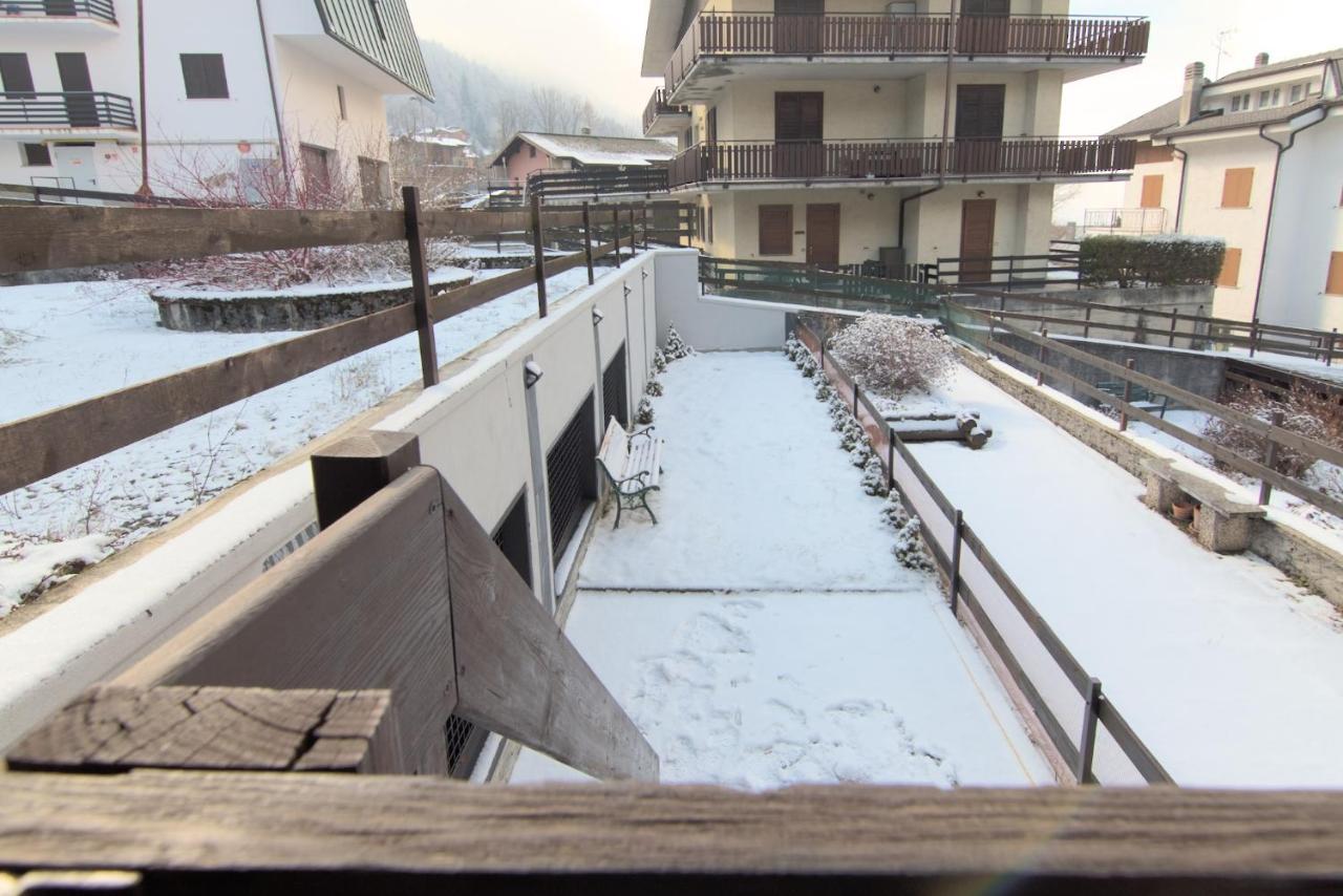Casa Pino- Loft Con Giardino Magnolta Lägenhet Aprica Exteriör bild